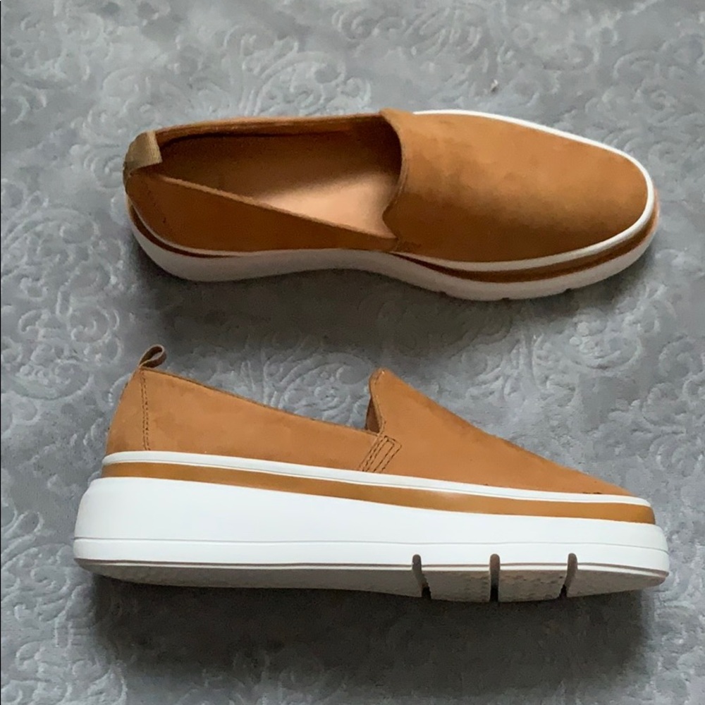 EUC BILL BLASS Chunky Sneaker